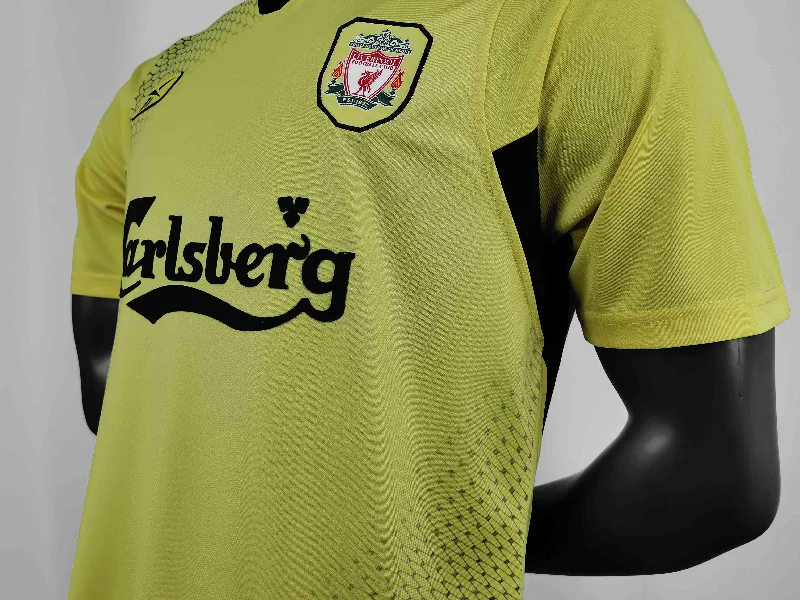 2004/05 Liverpool Away Shirt