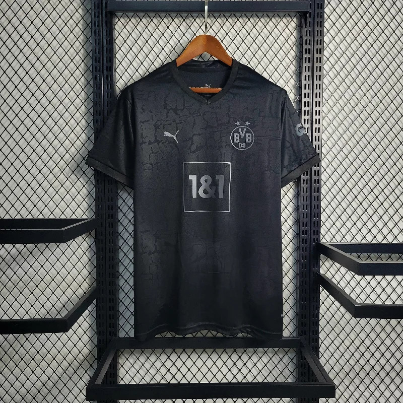 Camisa do Bayern de Munique 23/24 - Edição Black Especial