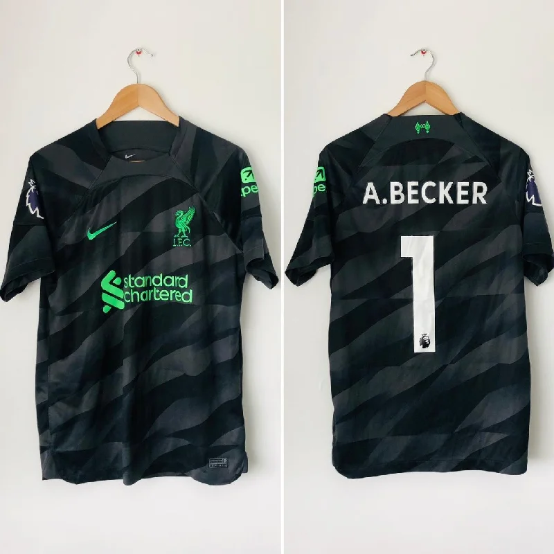 Liverpool 2020/2024 Black Goalkeeper Football Shirt (M)